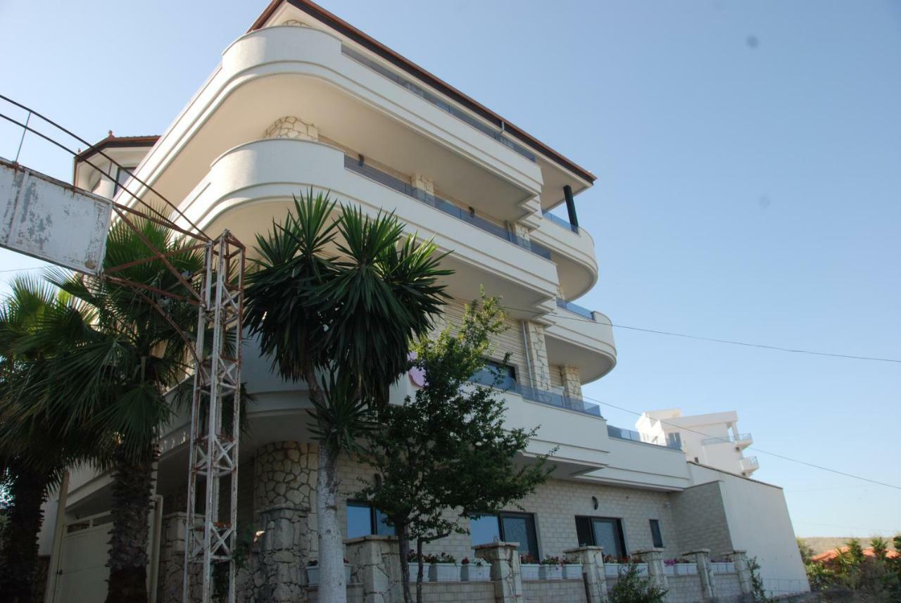 Hotel Sole Саранда Екстер'єр фото
